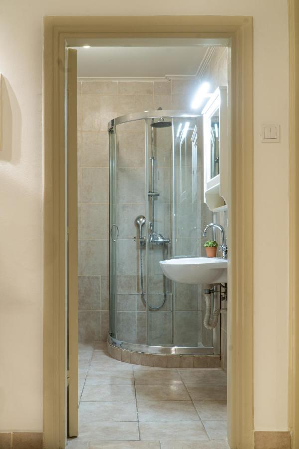 Appartement Nikis Artistic Flat/ Syntagma Square à Athènes Extérieur photo
